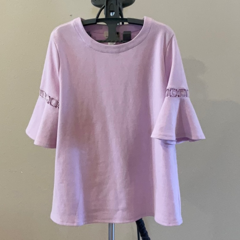Three-quarter bell sleeve top